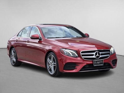 Used 2019 Mercedes-Benz E 450 4MATIC Sedan image 1