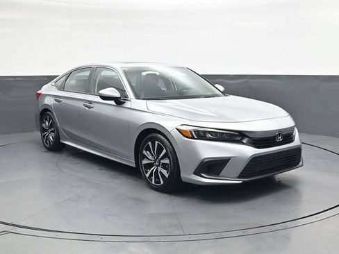 Used 2024 Honda Civic EX image 2