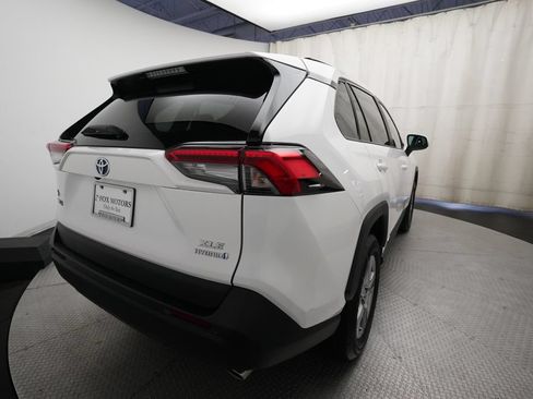 Used 2024 Toyota RAV4 XLE AWD/4WD image 13