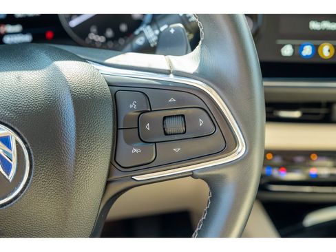 Used 2023 Buick Envision Avenir FWD image 20