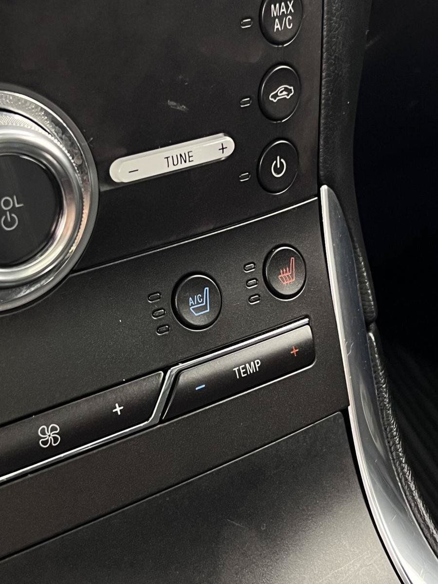Used 2019 Ford Edge ST w/ Equipment Group 401A AWD/4WD image 10