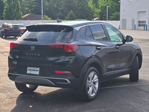 Certified 2025 Buick Encore GX Preferred FWD image 11