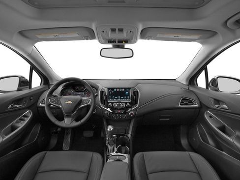 Used 2017 Chevrolet Cruze Premier image 11