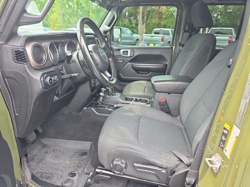 Used 2021 Jeep Wrangler Unlimited Sport AWD/4WD image 15