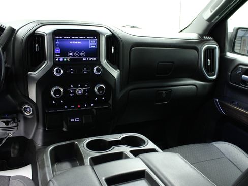 Used 2021 GMC Sierra 1500 SLE image 19