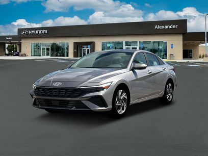 New 2025 Hyundai Elantra SEL