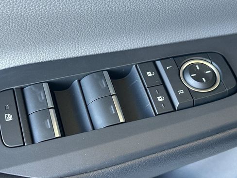 New 2026 Toyota Prius Limited image 13