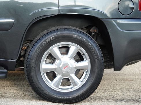 Used 2004 GMC Envoy SLT image 12