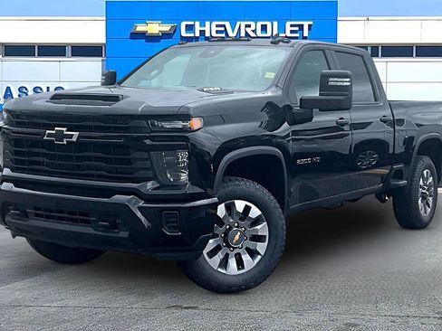 New 2026 Chevrolet Silverado 2500 Custom w/ Custom Value Package AWD/4WD image 2