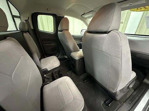 Used 2018 Chevrolet Colorado W/T w/ Custom Special Edition image 19