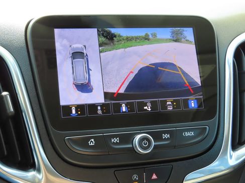 Used 2022 Chevrolet Equinox LT AWD/4WD image 6