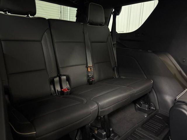 Used 2023 GMC Yukon SLT w/ SLT Premium Package AWD/4WD image 19