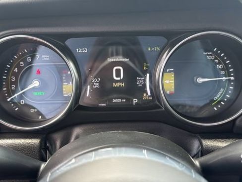 Used 2022 Jeep Wrangler Unlimited Sahara w/ Cold Weather Group AWD/4WD image 13