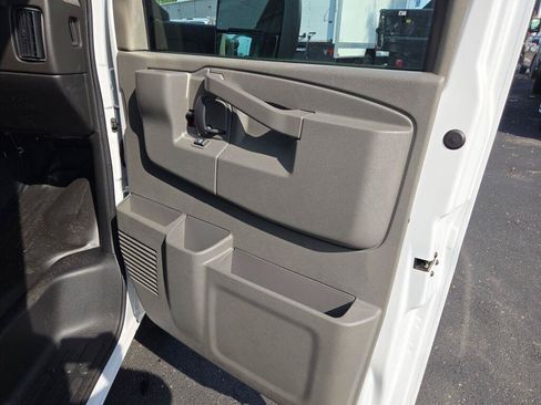 New 2026 Chevrolet Express 3500 w/ Power Convenience Package RWD image 10