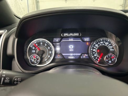Used 2025 RAM 1500 Big Horn AWD/4WD image 16