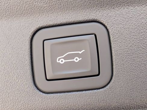Used 2025 Cadillac Escalade IQ Luxury 2 w/ LPO, Premium Carpet Package AWD/4WD image 25