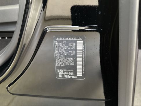 New 2026 Nissan Armada SL w/ Captain's Chari Seat Package image 38