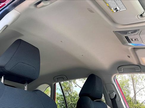 Used 2024 Toyota RAV4 LE AWD/4WD image 21