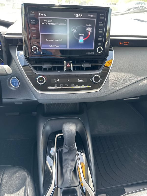 Used 2022 Toyota Corolla LE FWD image 22