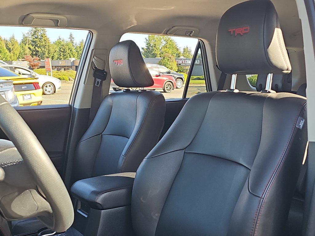 Used 2022 Toyota 4Runner TRD Off-Road Premium AWD/4WD image 23