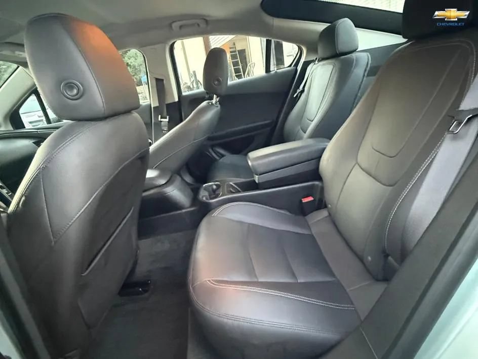 Used 2013 Chevrolet Volt Premium w/ Premium Trim Package FWD image 17