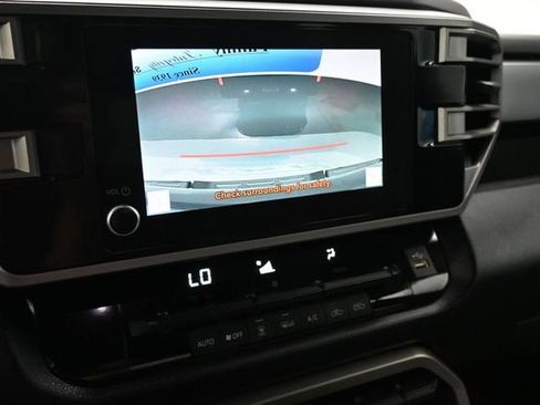 Used 2025 Toyota Tundra SR5 AWD/4WD image 15