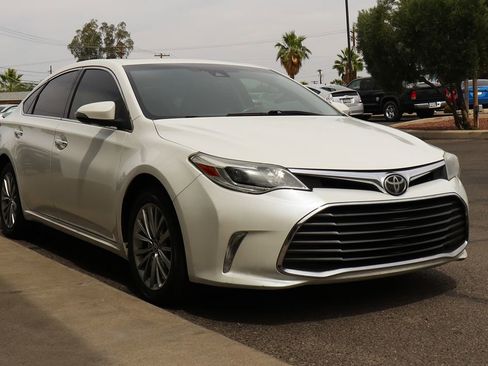 Used 2017 Toyota Avalon Limited w/ All Weather Liner Package FWD image 14