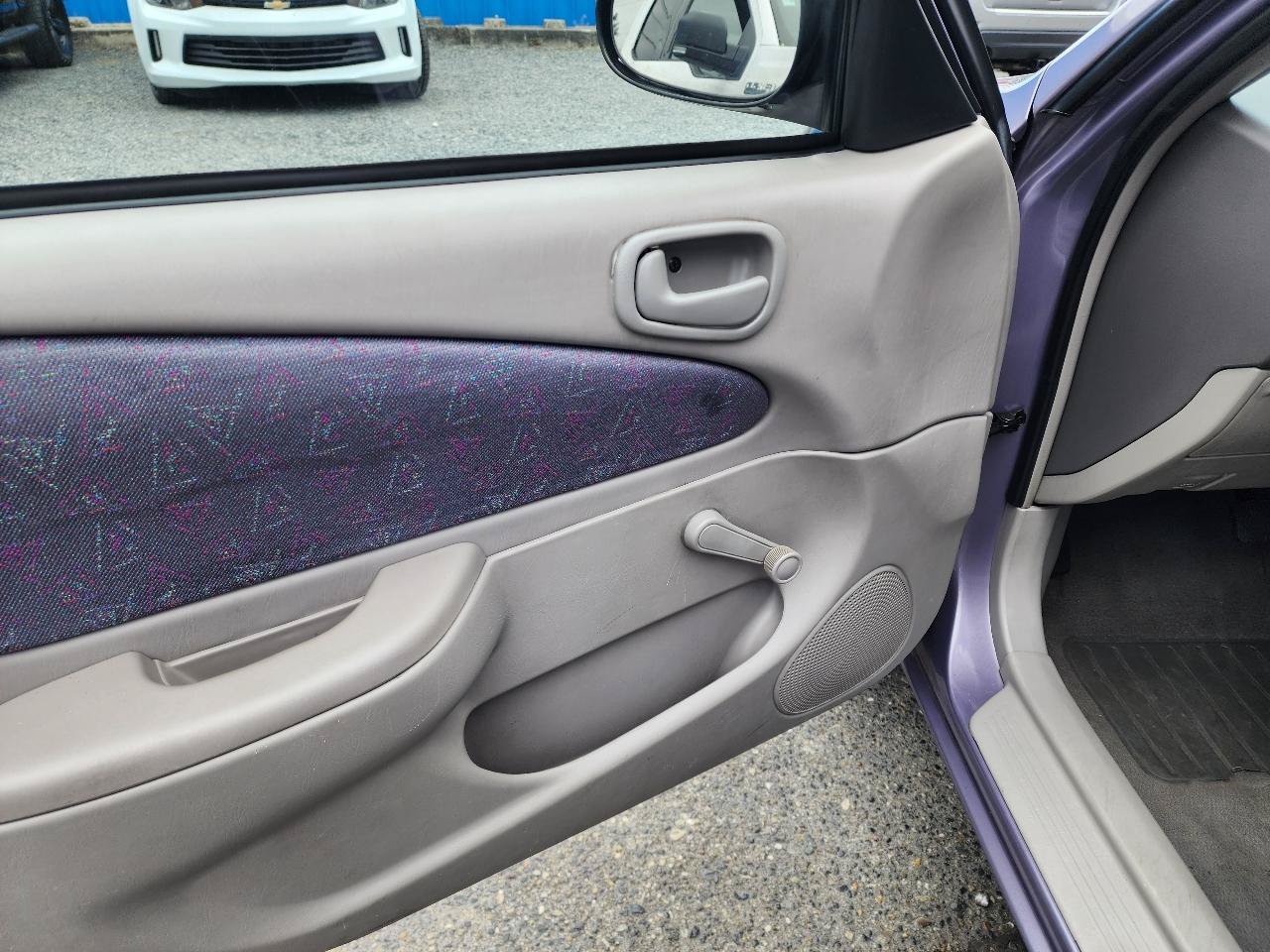 Used 1998 Toyota Corolla FWD image 8