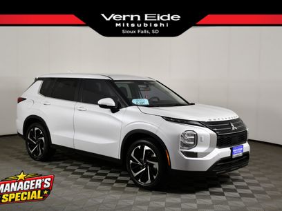 Used 2022 Mitsubishi Outlander ES