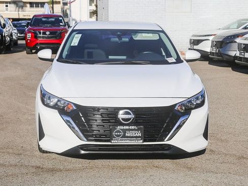 Used 2024 Nissan Sentra S FWD image 2