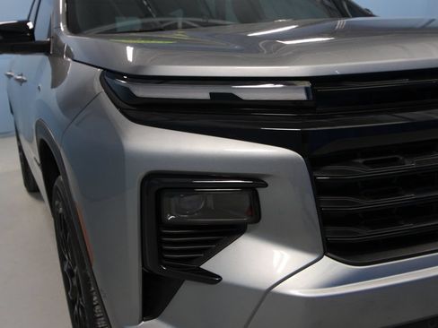 Used 2025 Chevrolet Traverse LT w/ Enhanced Driving Package FWD image 33