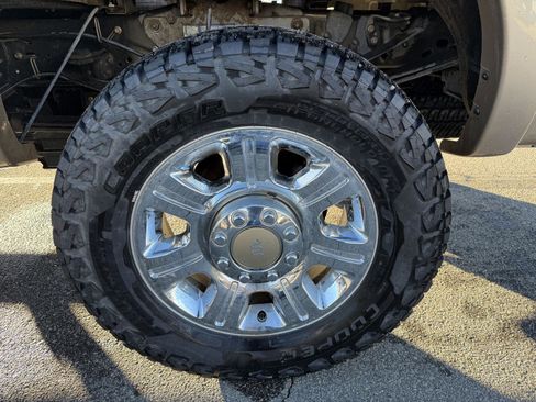 Used 2012 Ford F350 King Ranch w/ King Ranch w/Chrome Pkg image 5