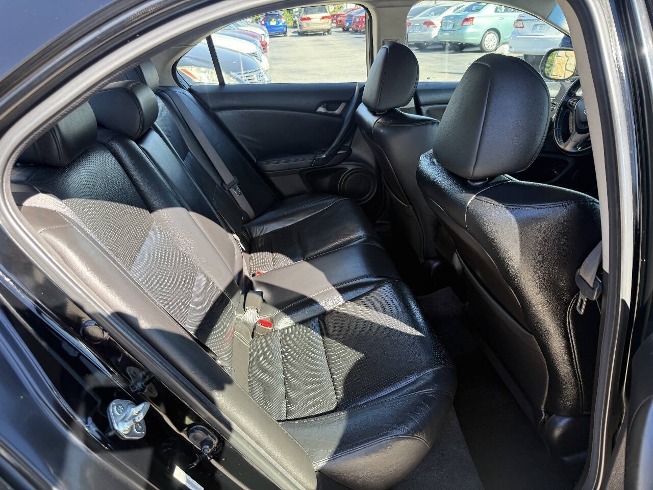 Used 2010 Acura TSX w/ Technology Package FWD image 12
