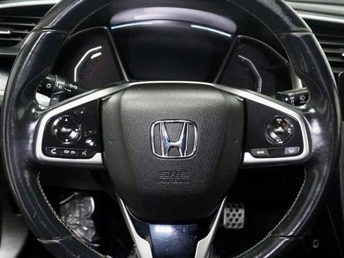 Used 2019 Honda Civic Sport image 12