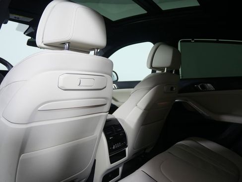 Certified 2026 BMW X6 xDrive40i image 19