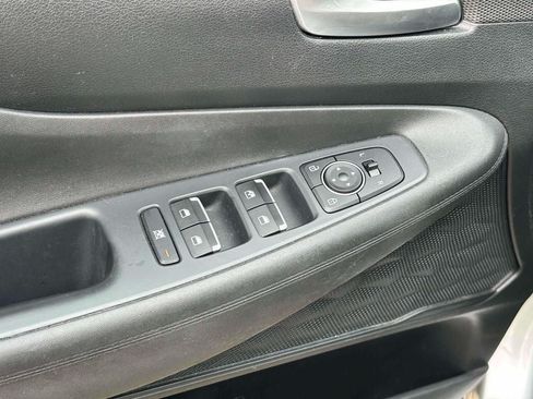 Used 2020 Hyundai Santa Fe SE AWD/4WD image 17