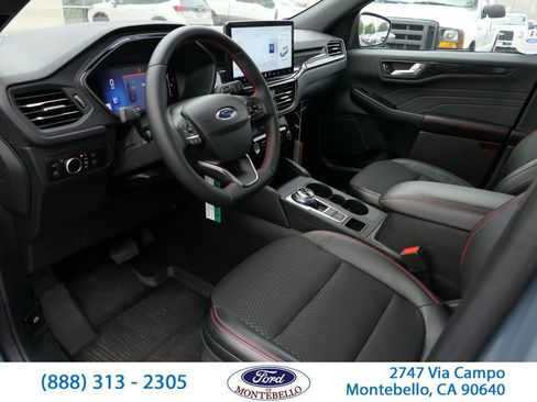 Used 2025 Ford Escape ST-Line w/ Equipment Group 301A image 13