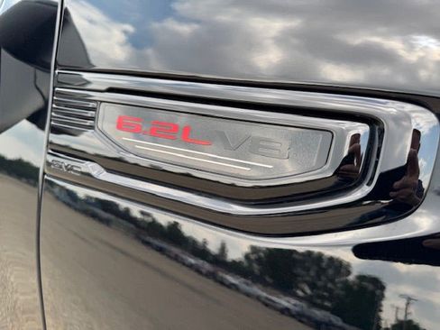 Used 2024 GMC Sierra 1500 AT4X image 11