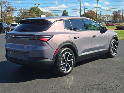 New 2026 Chevrolet Equinox EV LT image 12