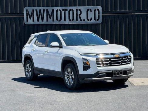 Used 2025 Chevrolet Equinox LT AWD/4WD image 1