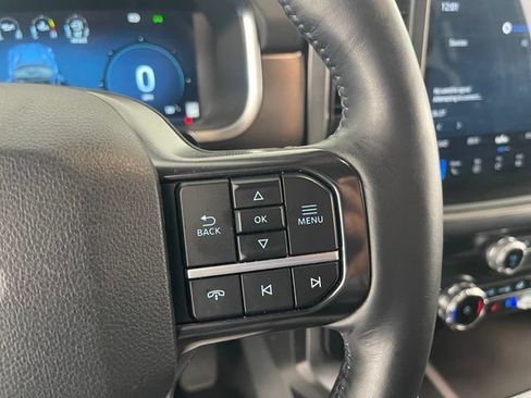 Used 2025 Ford F150 Platinum AWD/4WD image 38