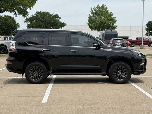 Used 2022 Lexus GX 460 Premium w/ Premium Package AWD/4WD image 3