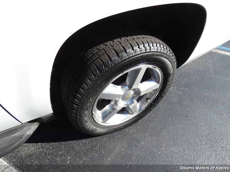 Used 2013 Chevrolet Suburban LT w/ All-Star Edition RWD image 21