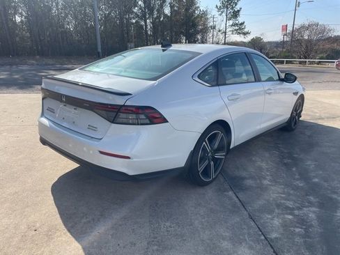 Used 2024 Honda Accord Sport image 5