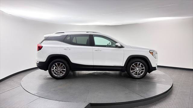 Used 2024 GMC Terrain SLT AWD/4WD image 7