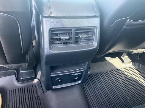 Used 2024 Ford Edge SEL w/ Convenience Package AWD/4WD image 29