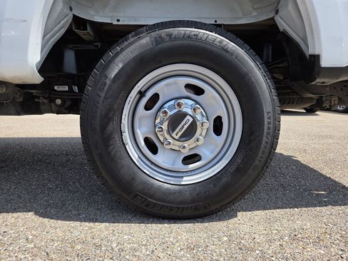 Used 2024 Ford F250 XL w/ XL Chrome Package AWD/4WD image 8