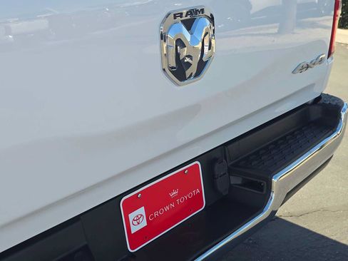Used 2022 RAM 1500 Big Horn AWD/4WD image 17