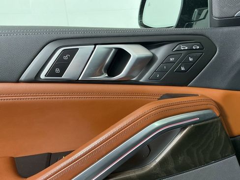 Used 2023 BMW X6 xDrive40i w/ Executive Package image 21