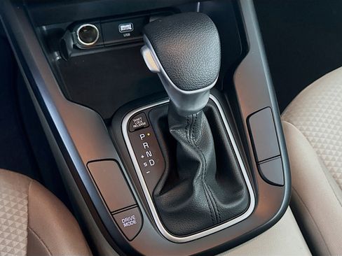 Used 2025 Kia Soul LX w/ LX Technology Package image 24